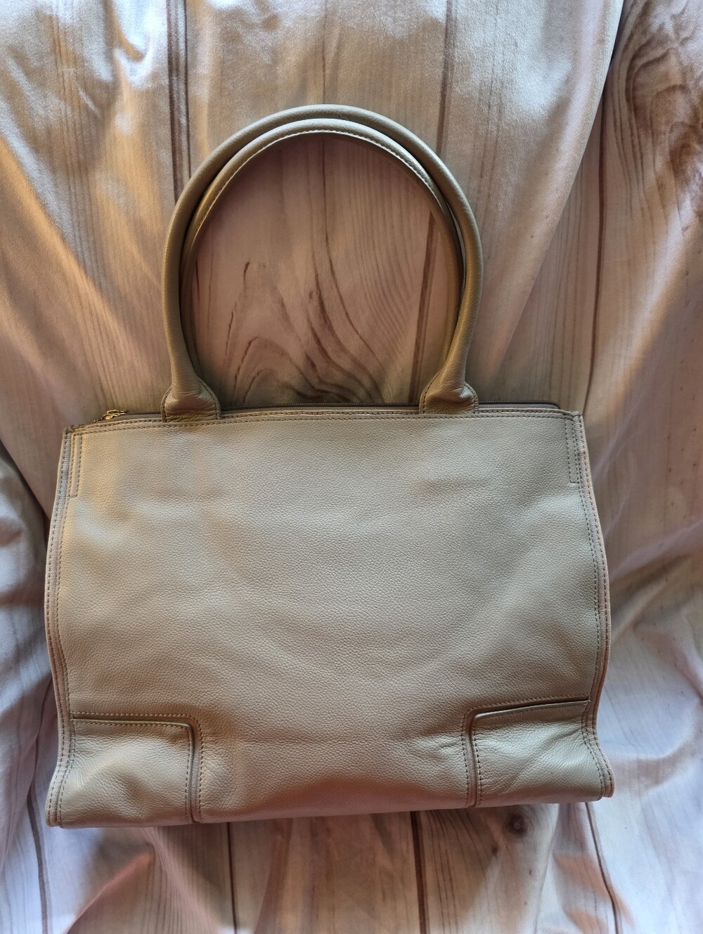 Tory Burch Ella Large Leather & Canvas Tote - Picture 5 of 15